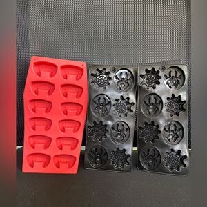 Halloween Vampire Teeth Spider Red and Black Silicone Ice or Chocolate Molds